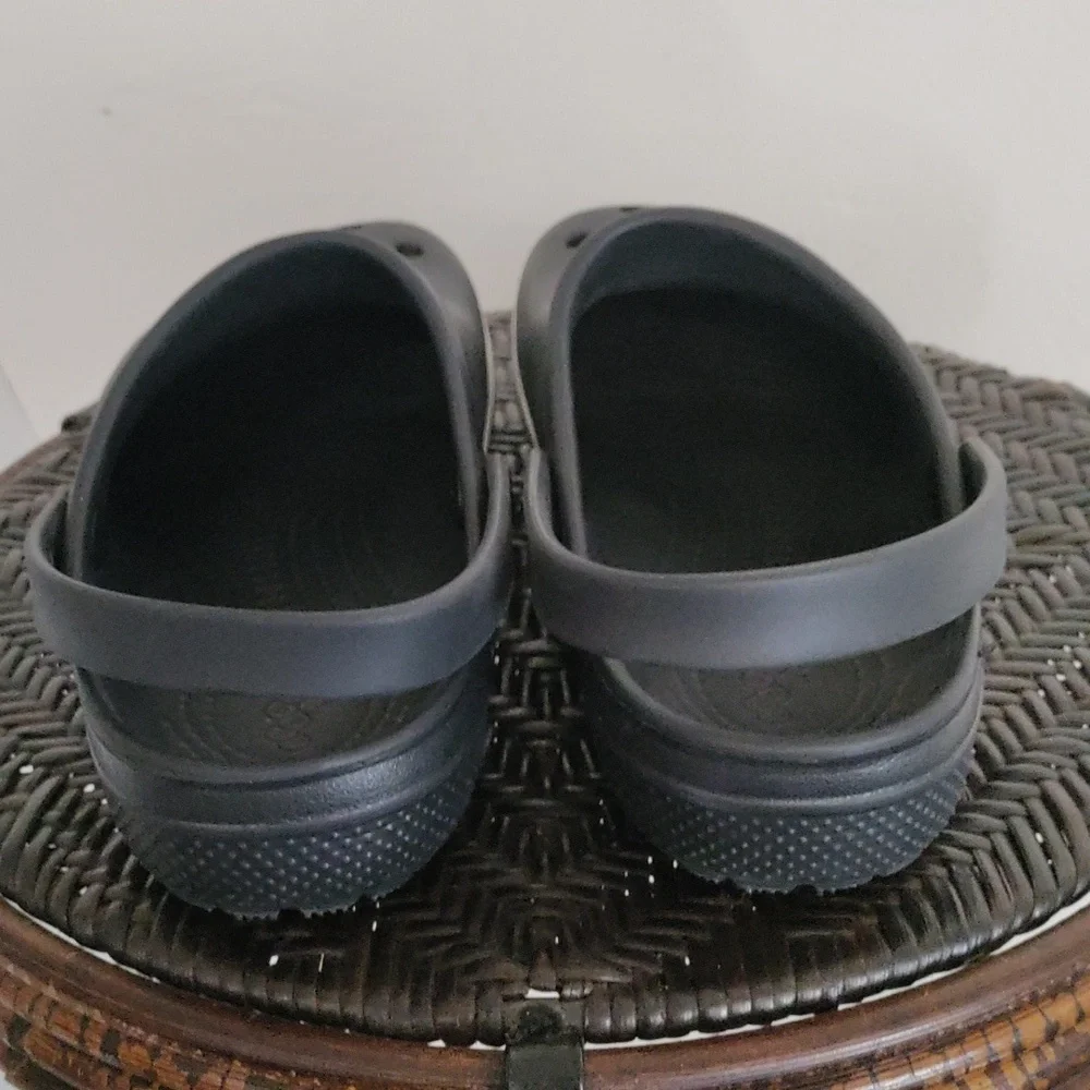 Jibbitz By Crocs Unisex Kilby Clogs Shoes Black White Slip On Men Sz 9 Women 11